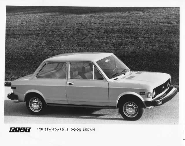 1976 Fiat 128 Standard 2 Door Sedan Press Photo 0002