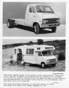 1976 Dodge MB400 and RV Press Photo 0051