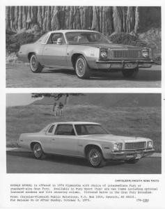 1976 Plymouth Fury and Gran Fury Press Photo 0016