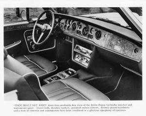 1971 Rolls Royce Corniche Convertible Interior Factory Press Photo 0002