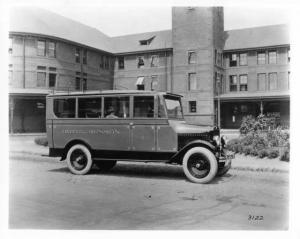 1927-1929 GMC Coach Factory Press Photo 0146 - Hotel Benson