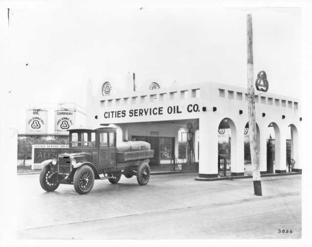 1920s Era GMC Truck Press Photo 0151 - Cities Service Oil Co