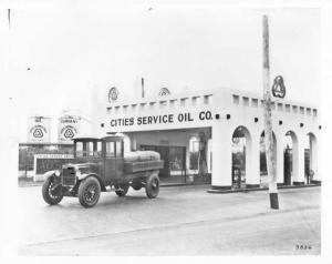 1920s Era GMC Truck Press Photo 0151 - Cities Service Oil Co