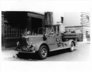 1940s Era Mack Boston Fire Department Truck Engine 4 Factory Press Photo 0037