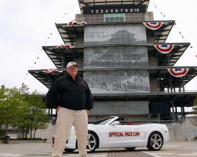 2011 Chevrolet Camaro Indy 500 Pace Car with AJ Foyt Color Press Photo 0068