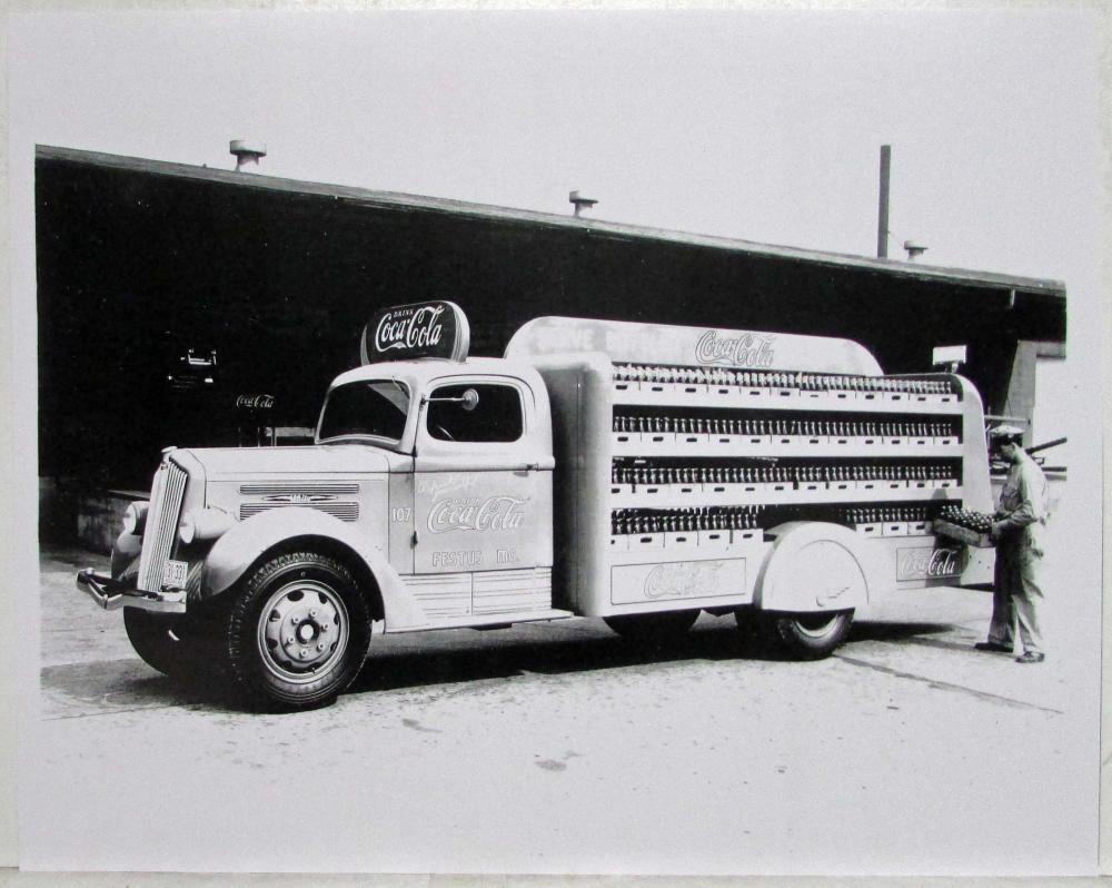 1935 White Truck Press Photo 0004 Refresh Yourself Drink Coca-Cola Coke Festus