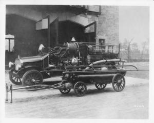 1921 Mack Truck Press Photo 0043 - Town of Norwich - Yantic Fire Department