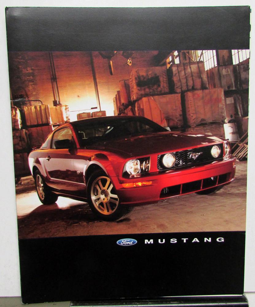 2005 Ford Mustang V6 GT Press Kit Spiral Bound Brochure Original