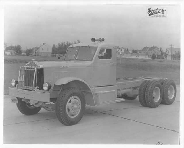 1940s Sterling 10 Wheel Cab & Chassis Truck Press Photo 0013