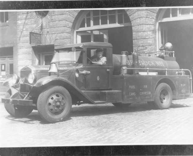 1940s Sterling Fire Truck Press Photo 0028