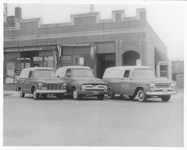 1955 Chevrolet Fleet of Delivery Trucks Press Photo 0182 - Dunnington Apothecary