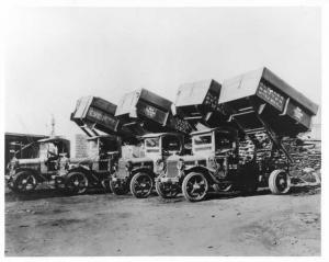 1929 Mack Fleet Of New England Coke Trucks Press Photo 0115