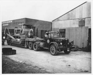 1947 Mack Truck with Caterpillar Press Photo 0116 - Savin Construction
