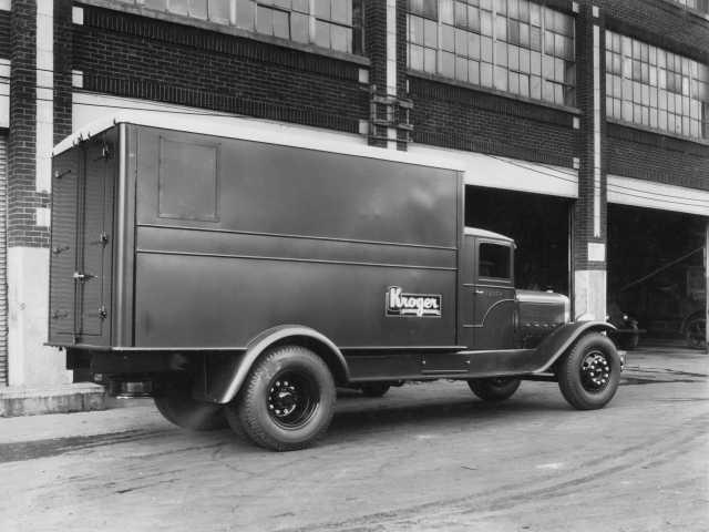 1928 Era Armleder 6-Wheel Truck with Kelly Body Press Photo 0001 - Kroger