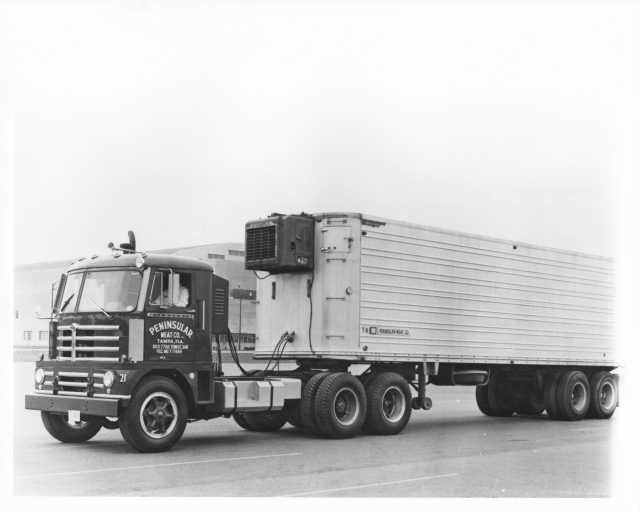 1958-1960 Diamond T COE Tractor Trailer Truck Press Photo 0009 - Peninsular Meat