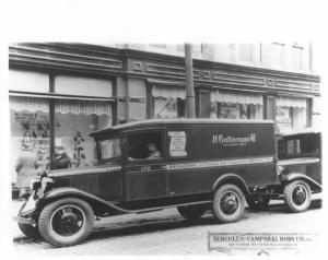 1932 Chevrolet with Hercules-Campbell Truck Body Press Photo 0206 - H Batterman