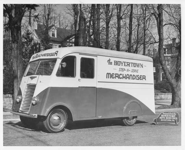 1938-1940 Chevrolet The Boyertown Step-N-Serve Merchandiser Truck Body 0212