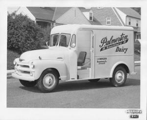 1954 Chevrolet Step Van Boyertown Truck Body Press Photo 0215 - Palmerton Dairy
