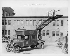 1930 Ford Truck Platform Body by Fisk Alden Press Photo 0194 - Assoc Gas & Elec