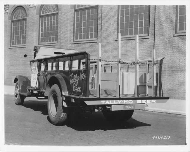 1934 Mack Stake Truck Press Photo 0123 - Tally-Ho Beer - Ridgewood