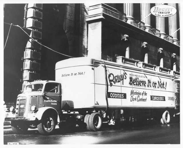 1935-1940 Mack with Dorsey Trailer Press Photo 0125 - Ripleys Believe It or Not