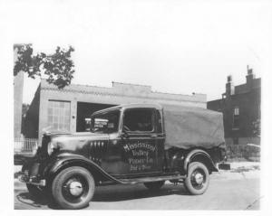 1935 Chevrolet 1/2 ton Pickup Truck Press Photo 0230 - Mississippi Valley Paper
