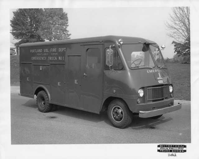 1967 Ford Truck with Fire/Emergency Boyertown Body Press Photo 0204