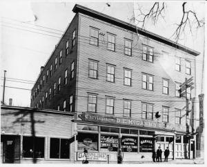 1920s Indiana & Auburn Dealership & Service Garage Photo - DE McCanns Sons 0005