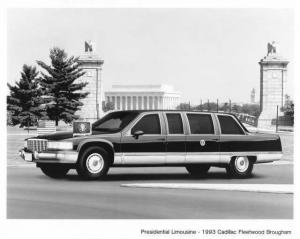 1993 Cadillac Fleetwood Brougham Presidential Limousine Press Photo 0088