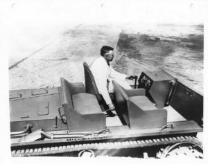 1940-1945 Marmon-Herrington Ag Tractor - Armored Car Press Photo 0003