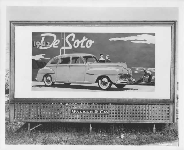 1942 DeSoto Custom Billboard Press Photo 0014 - Walker & Co