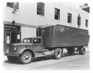 1946 Autocar Truck Press Photo 0012 - A & P Food Stores - Martin Hagenah