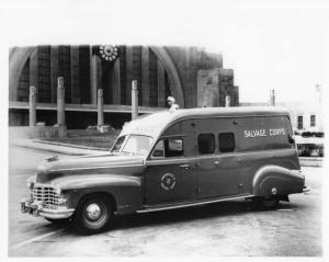 1946-1948 Cadillac with CHS Kelly Body Press Photo 0093 - Salvage Corps