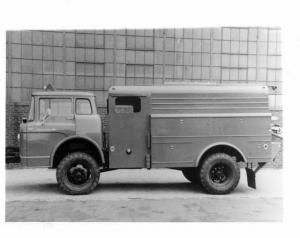 1958 Ford C-750 Marmon-Herrington 4x4 Press Photo 0238