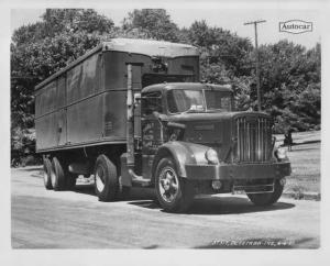 1950s Autocar DC-75 Truck Press Photo 0015 - Poultry Company