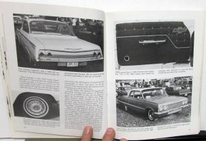 1946-1972 Chevrolet Buyers Guide By Motorbooks & John Gunnell Illustrated Facts