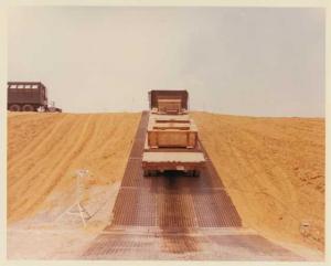 1970s FWD Military Tractor Trailer Down/Up Color Press Photo Set 0005 - US Army