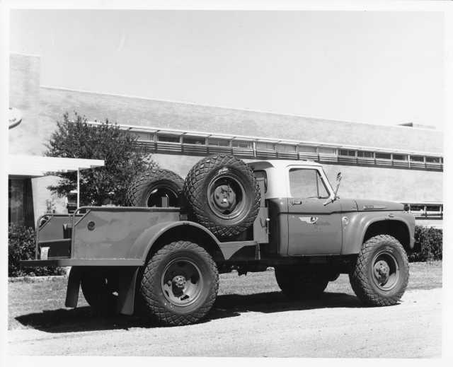 1962 Ford F-500 w/ Marmon Herrington AWD Truck Press Photo 0242 - Halliburton Co