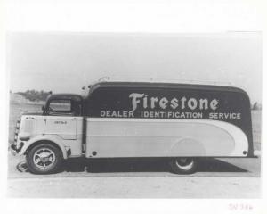 1939 Mack E Series with Gerstenslager Body Press Photo 0139 - Firestone