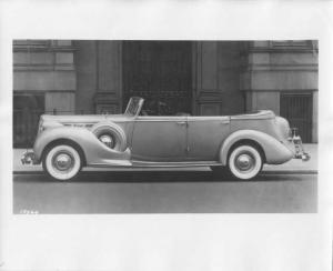1938 Packard Derham Convertible Sedan Press Photo 0018