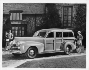 1940 Oldsmobile Rare Woody Station Wagon Press Photo and Release 0253