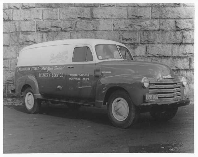 1952 Chevy Panel Wagon Press Photo 0268 - Dunningtons Apothecaries Delivery Serv