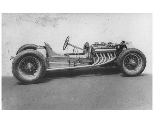 1936 Era Delahaye 12 Cylinder French Race Car without Body Press Photo 0001