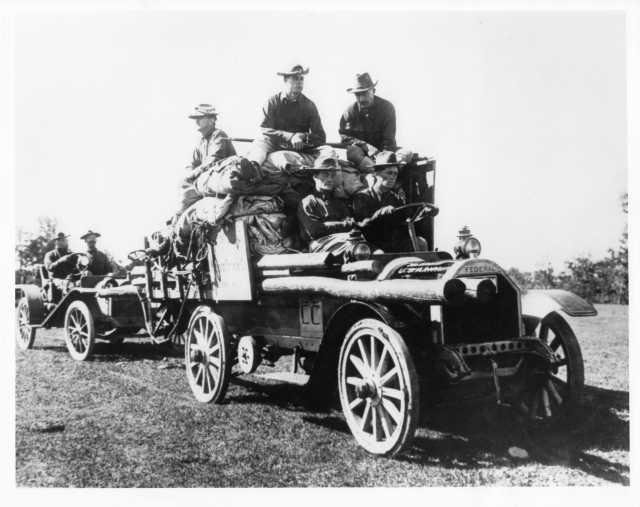 1913 Era Federal Truck Factory Press Photo 0014 - US Army