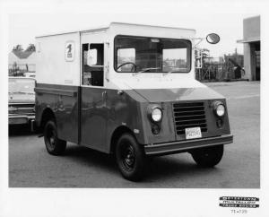 1970-1971 Ford US Mail Delivery Truck with Boyertown Body Press Photo 0258