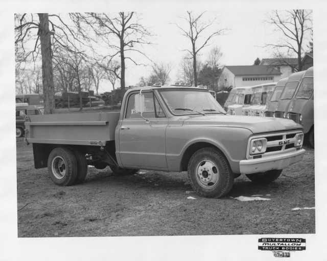 1967 GMC Truck with Boyertown Bed Press Photo 0222