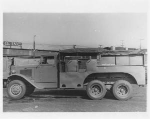 1940-1945 Marmom-Herrington Truck Press Photo Lot 0009