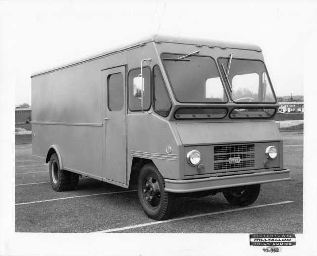 1972 Ford Truck with Boyertown Body Press Photo 0260