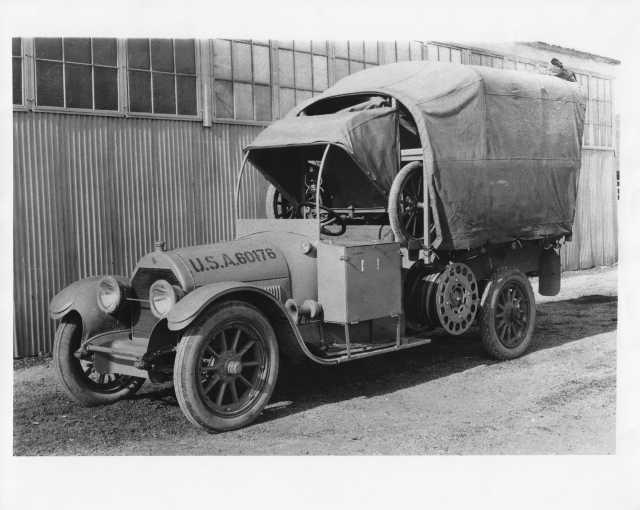 1915 Cadillac 1 1/2 Ton Military Searchlight Transport Truck Press Photo 0104