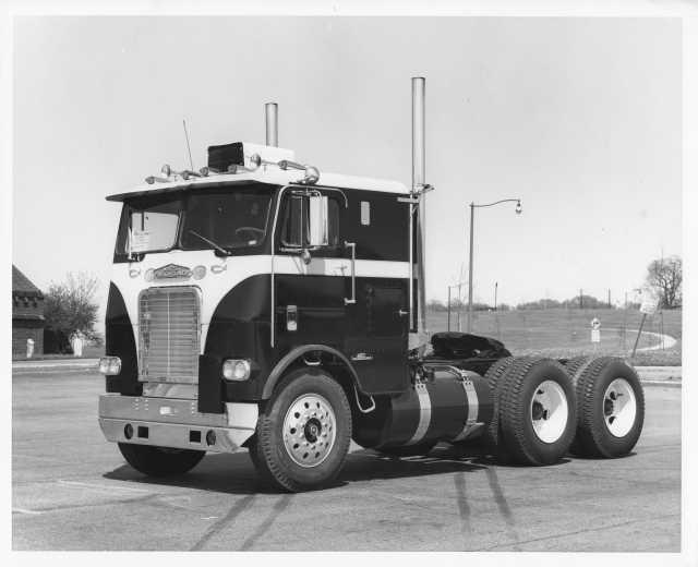 1965 White Freightliner 10-Wheel Truck Press Photo 0046